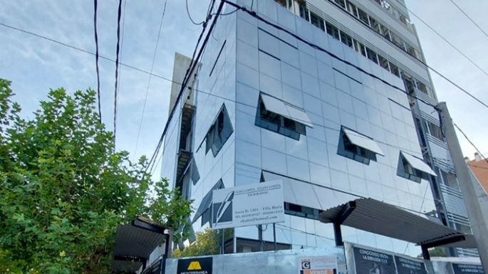 Seis detenidos por el robo de una moto y por dañar un edificio en construcción