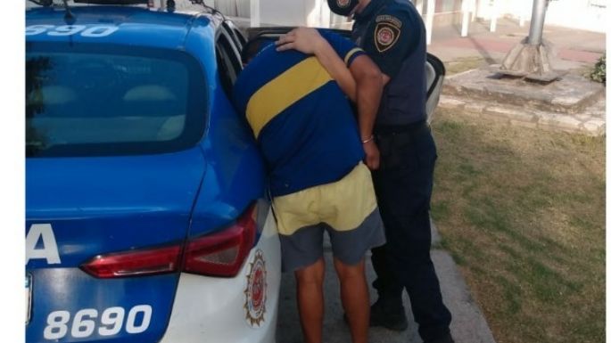 Un joven fue detenido por amenazar a su pareja