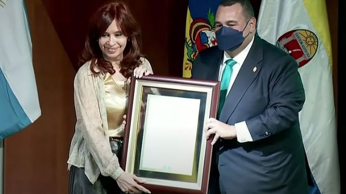 "Del mismo modo que se financiaban golpes militares, se financian golpes judiciales"