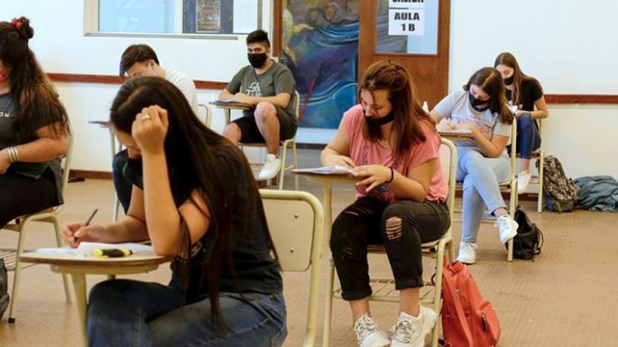 Por ahora, no pedirán el pase sanitario a estudiantes