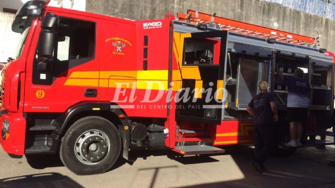 Así llegó el nuevo camión que se incorpora a la flota de Bomberos