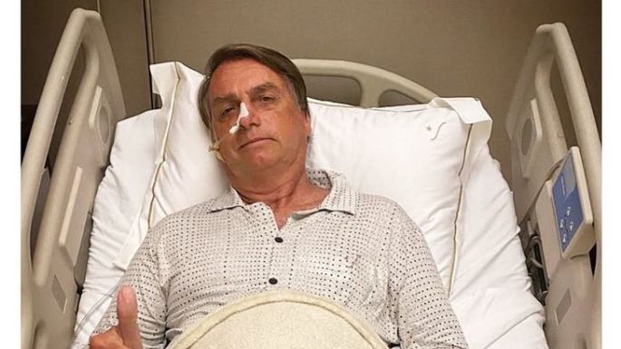 Internaron de urgencia a Bolsonaro por una posible obstrucción intestinal