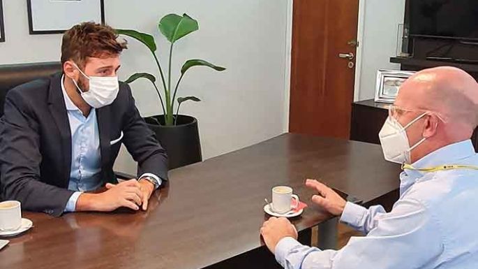 Visita oficial