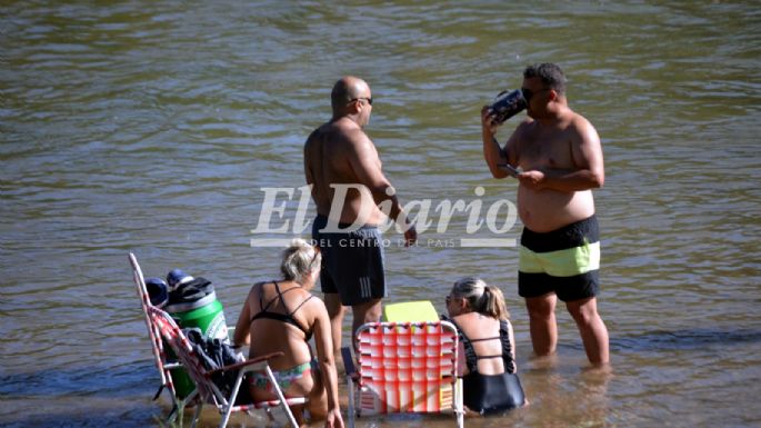 Los villamarienses disfrutaron del domingo en el río