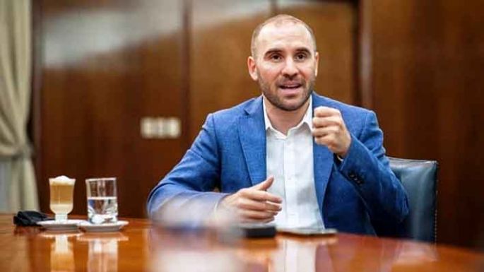 Guzmán aseguró que “la reducción del déficit es consistente con un crecimiento del gasto”