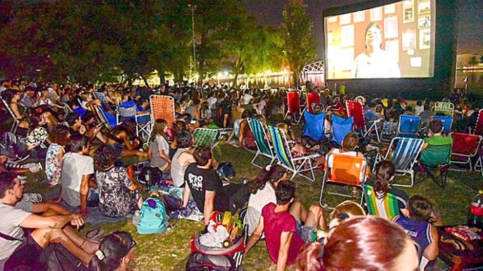 Con un homenaje a Fabián Show, cerró el ciclo cine “Bajo las Estrellas”