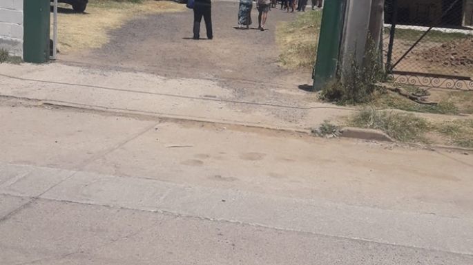 Críticas por larga cola al rayo del sol
