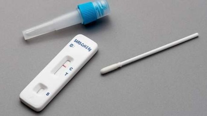 La ANMAT autorizó el uso de cuatro test de autoevaluación de COVID-19 de venta en farmacias