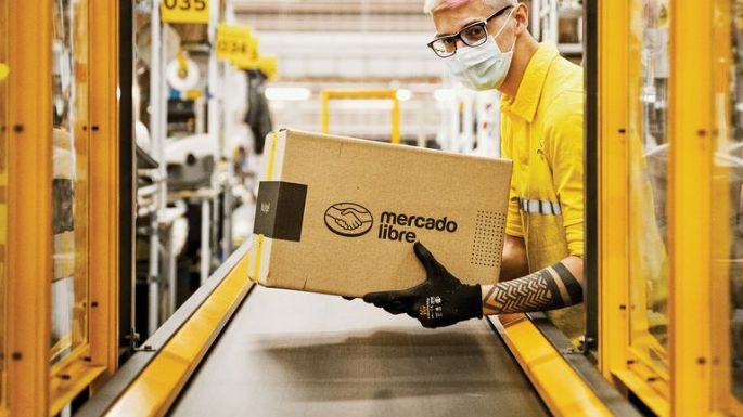 Cayó una banda que realizó 1.300 estafas a Mercado Libre