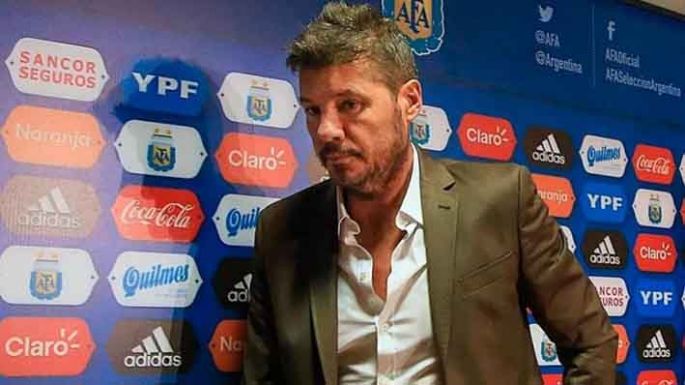 Tinelli se baja de la Presidencia y llama a elecciones anticipadas