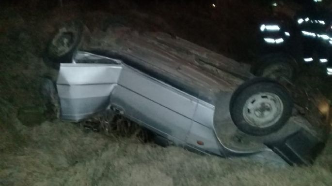 Automovilista terminó con lesiones graves tras chocar contra una pick-up