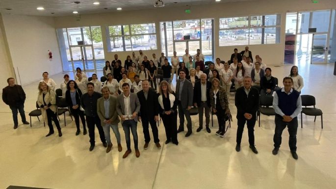 Firmaron convenios para la formación de emprendedores, comerciantes y PyMES