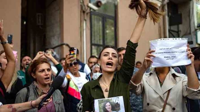 Cuarta semana de manifestaciones y represión con más mujeres detenidas