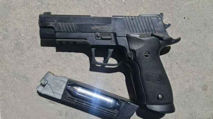 Detenidos por hurto, portación de arma y resistencia a la autoridad