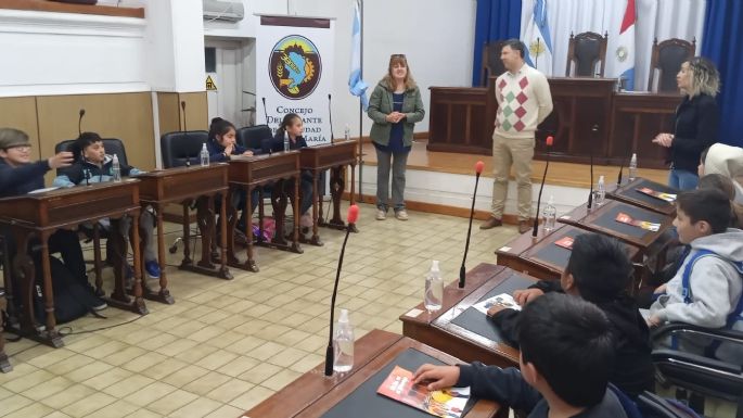 Alumnos de escuelas rurales visitaron el Concejo Deliberante