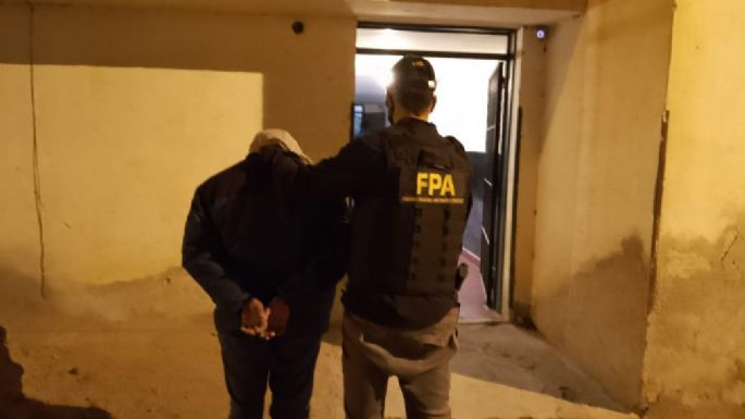 Dos detenidos por vender drogas en su casa, en la costanera y mediante delivery