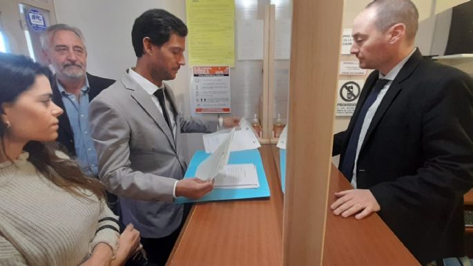Denuncian al municipio de Villa Nueva por la abultada contratación de un servicio de coaching