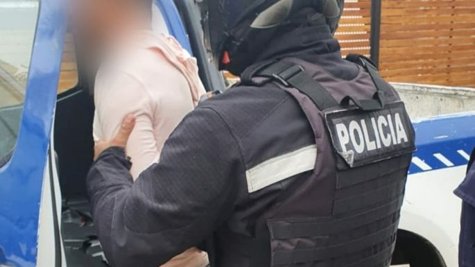 Se metió a la casa de dos vecinos y tras un operativo cerrojo lograron atraparlo