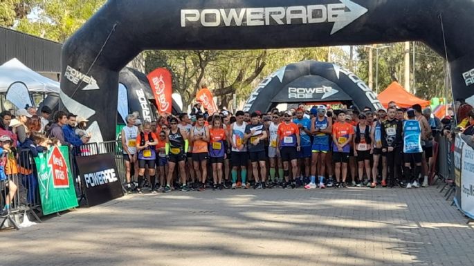 Experiencia única: maratonistas corrieron con sus mascotas
