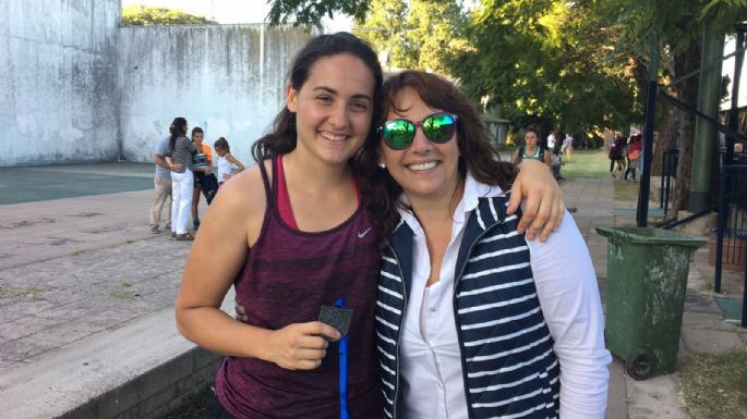 En el reflejo de las madres del deporte, ¡un saludo a todas en su día!