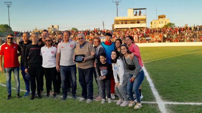 Ya se vive el clásico en la Placita