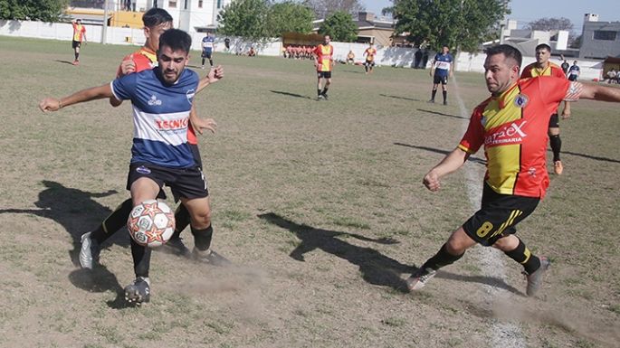 Un boleto más y goleadas de los líderes: Yrigoyen y Ticino