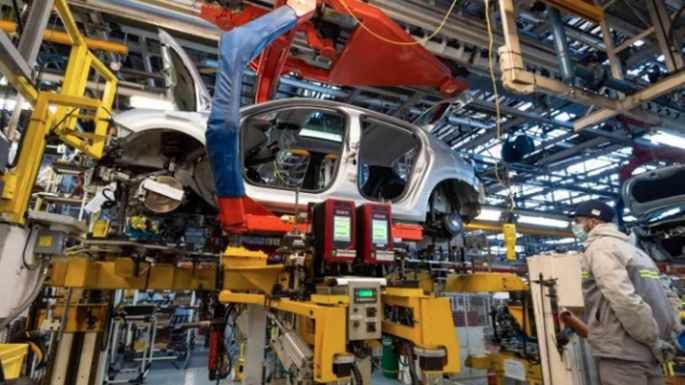 La industria repuntó en agosto