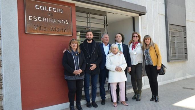 ¿Qué función cumple el escribano?