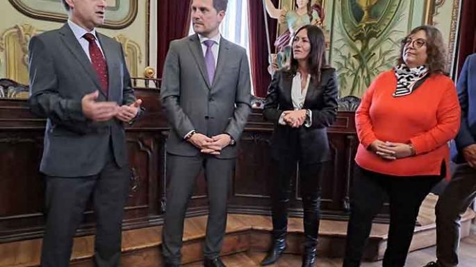 Misión oficial en Portugal