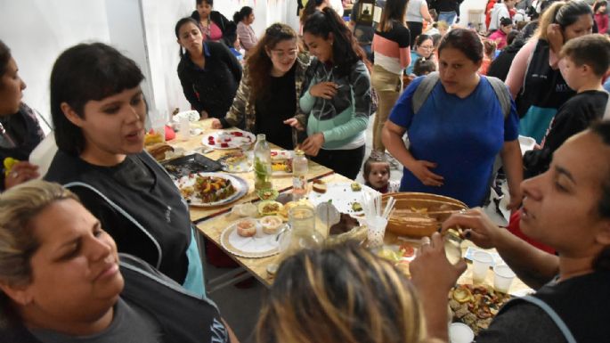 [GALERÍA DE FOTOS] Se está realizando la Feria de Alimentos en Villa Nueva