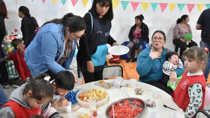 [GALERÍA DE FOTOS] Se está realizando la Feria de Alimentos en Villa Nueva