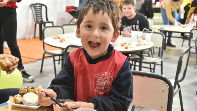 [GALERÍA DE FOTOS] Se está realizando la Feria de Alimentos en Villa Nueva
