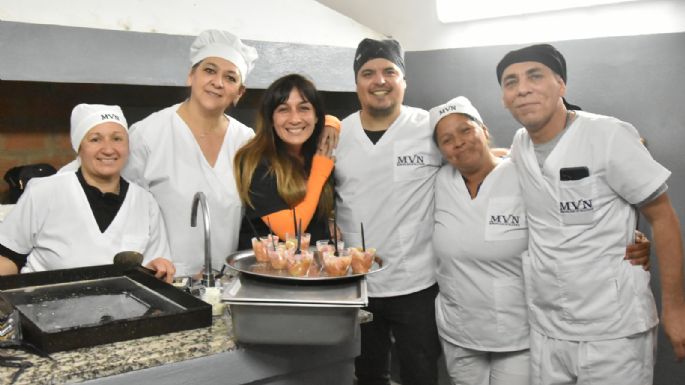[GALERÍA DE FOTOS] Se está realizando la Feria de Alimentos en Villa Nueva