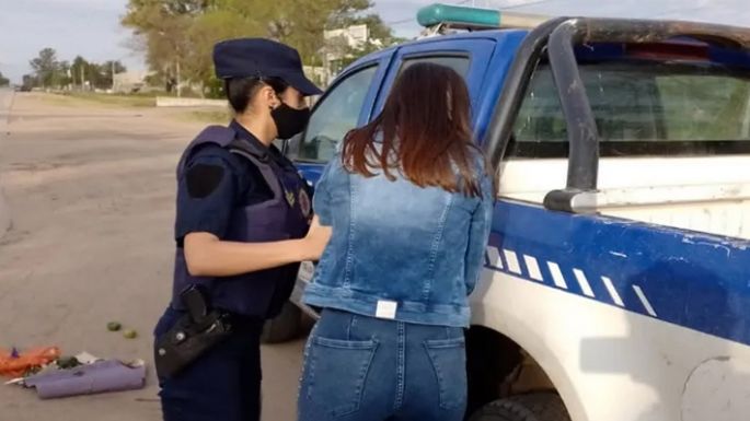Condenada por tener drogas para la venta y por tentativa de coima
