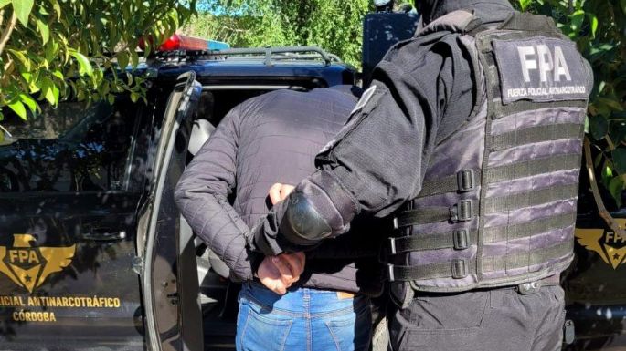 Atraparon a un narco con antecedentes que le vendía estupefacientes a menores