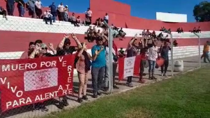 Hinchas de Alumni dicen presente en Córdoba
