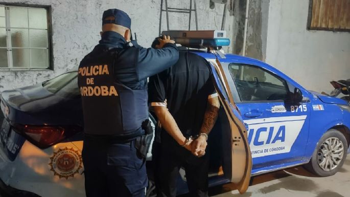 Un joven detenido por molestar a terceros en la calle