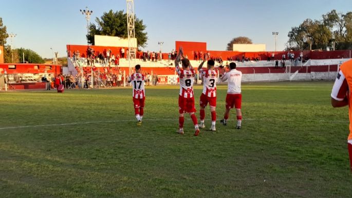 Enorme triunfo de Alumni