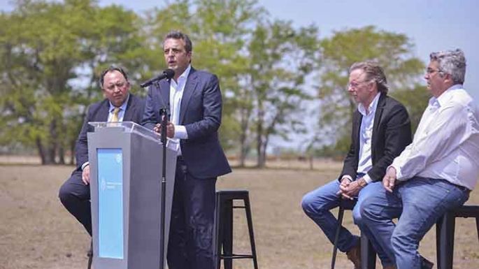Massa anunció medidas para pequeños productores y adelantó una mesa de trabajo por la sequía