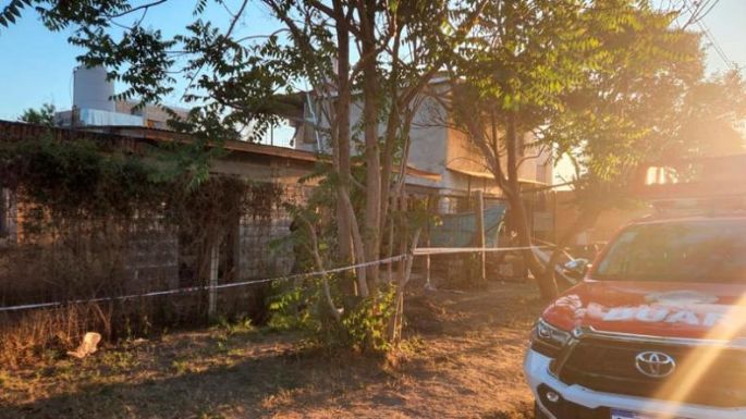 Buscan a dos hermanas e investigan si las enterraron en una casa