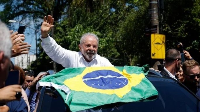 Cayó el desempleo en el primer año del gobierno de Lula