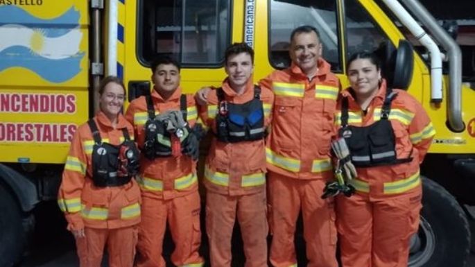 Bomberos de Villa María trabajan en el incendio de Alpa Corral