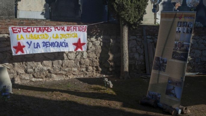 España reparará a las víctimas del  franquismo y exhumará fosas comunes