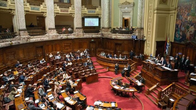 Uruguay le dio media sanción a la ley que legaliza la eutanasia