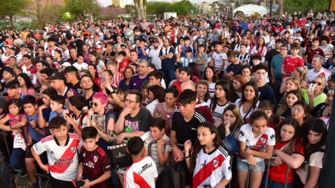 Gran cantidad de fanáticos recibieron a Leo Ponzio