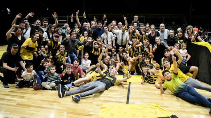 Tras consagrase campeón Unión Central llega esta madrugada a su club