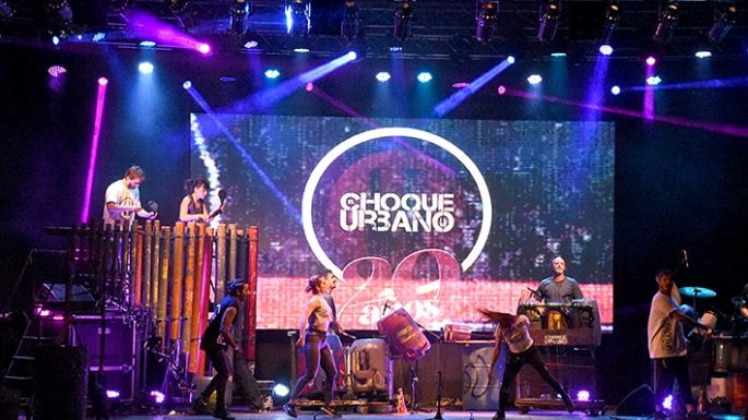 Una multitud colmó el Teatrino y bailó con “El Choque Urbano”