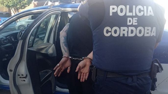 Golpeó a su ex y  la Policía lo arrestó