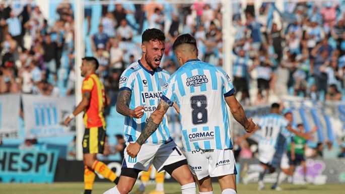 Racing de Córdoba juega por el ascenso a la Primera Nacional