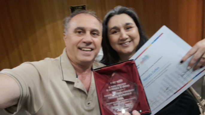 El fotógrafo local Roberto Zayas fue reconocido en la Legislatura provincial